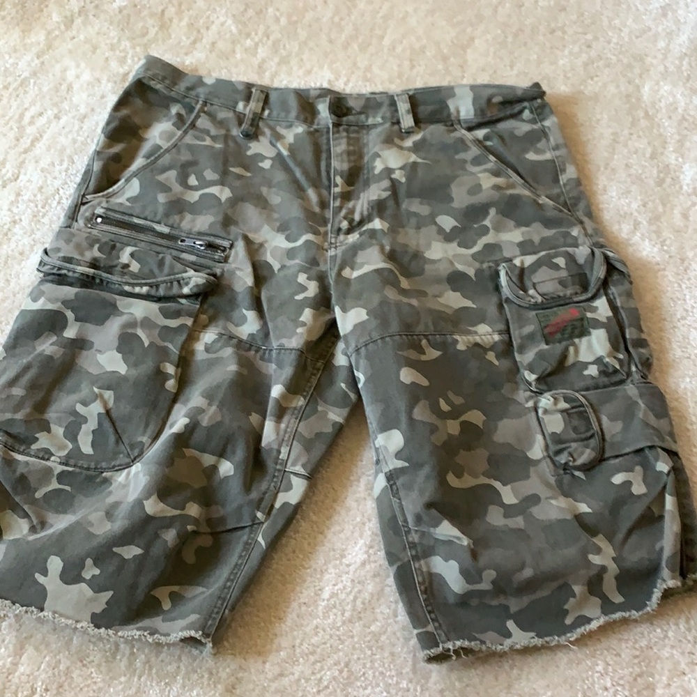 Camouflage Armani Exchange shorts only used once…
